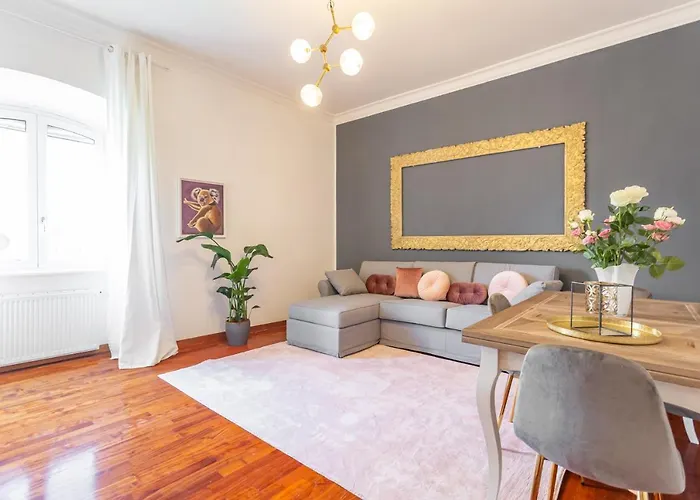 Daplace - Alma Apartment